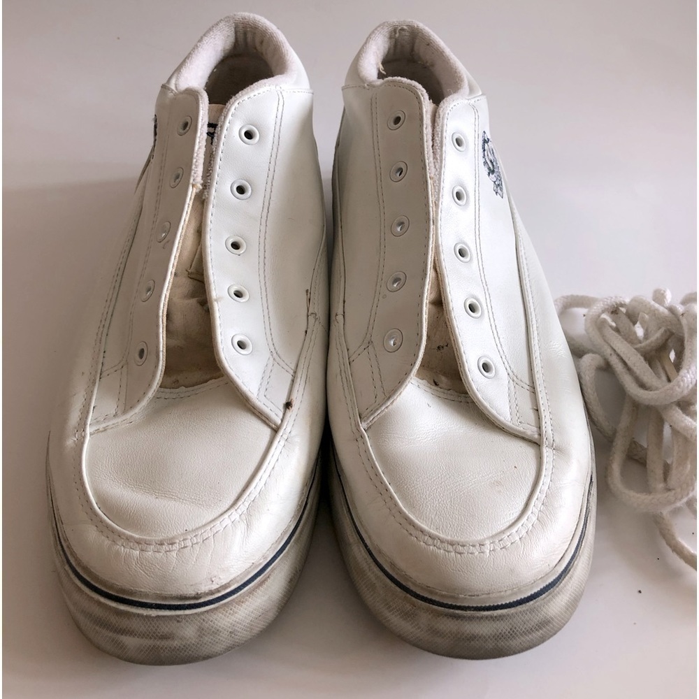 Vintage Reebok sneakers